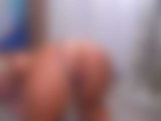 Live cam show with Mia - Fuck on Camsoda