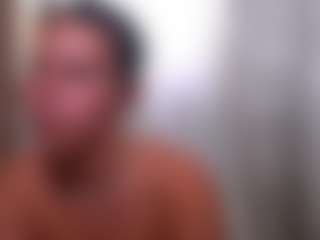 Mia MILF webcam performer live streaming