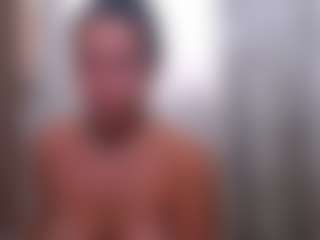 Mia's Live Sex Cam Show