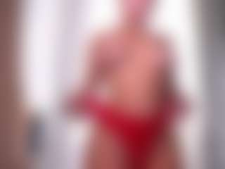 Live cam show with Mia - Genital Piercings on Gym Cam Girls