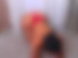 Live cam show with Mia - Striptease MILF on SmokeAndPoke