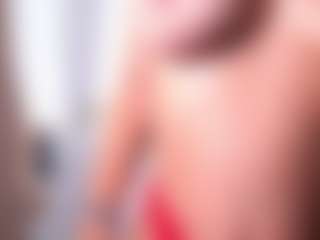 Live cam show with Mia - Normal on Camming Site