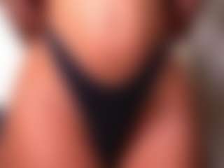 Mia's Live Sex Cam Show