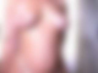 Mia's Live Sex Cam Show