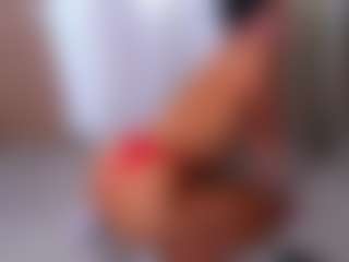 Mia's Live Sex Cam Show