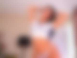 Live cam show with Mia - Genital Piercings on sexylive.show