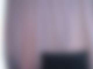 Live cam show with Mia - Handjob on TeamSkeetLive