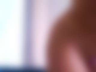 Mia's Live Sex Cam Show