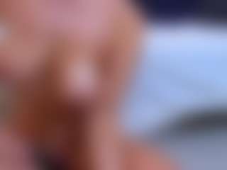 Mia's Live Sex Cam Show