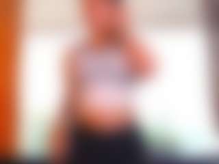 Mia's Live Sex Cam Show