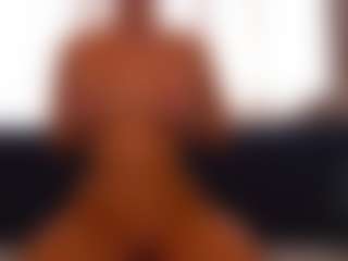 Live cam show with Mia - Sexwebcam Athletic on AdultVida.com