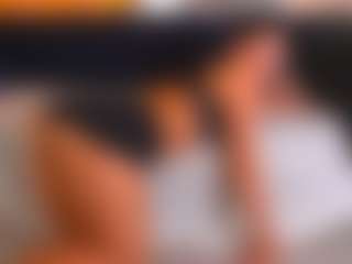 Live cam show with Mia - Nipple Piercings on sexylivex.com