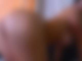 Live cam show with Mia - Sex on SquirtSoMuch