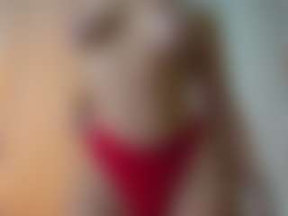 Live cam show with Mia - Striptease MILF on Streamer API