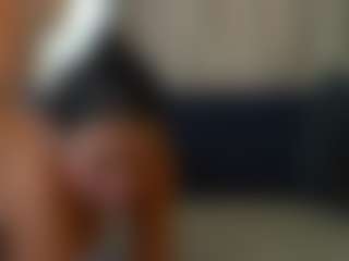 Spettacolo in cam dal vivo con Mia - Fuck su Camsoda