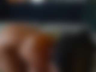 Mia's Live Sex Cam Show