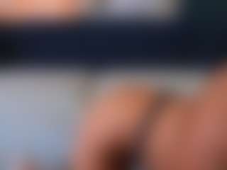 Live cam show with Mia - Fuck on Camsoda