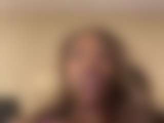 TatiannaSweets11 MILF webcam performer live streaming