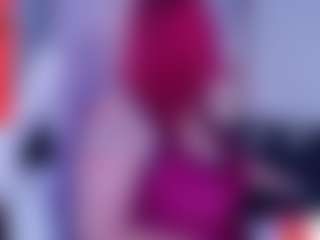 Live cam show with IriisFeitan - Double Penetration on SxyPornLive