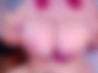 Live cam show with IriisFeitan - Smoking on SpankPalCams