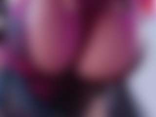 IriisFeitan's Live Sex Cam Show