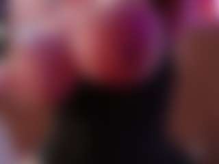 Live cam show with IriisFeitan - BBW White on TeamSkeetLive | colombia