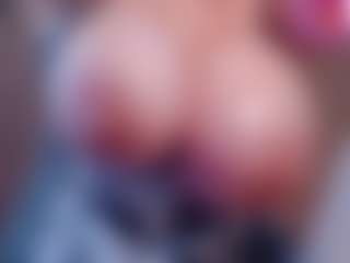 IriisFeitan's Live Sex Cam Show
