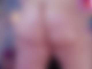 IriisFeitan's Live Sex Cam Show