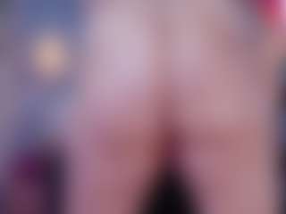 IriisFeitan's Live Sex Cam Show