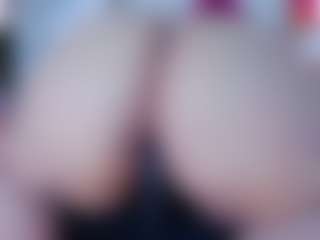 IriisFeitan's Live Sex Cam Show