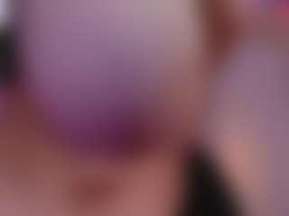 IriisFeitan's Live Sex Cam Show