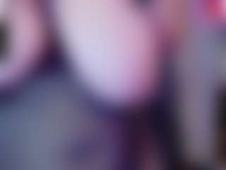 Live cam show with IriisFeitan - BBW on Camsoda