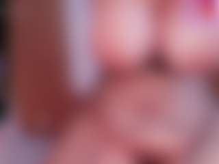 IriisFeitan's Live Sex Cam Show