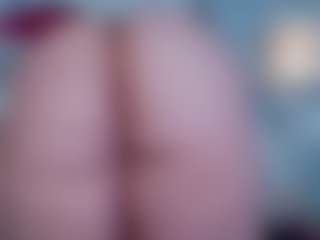 IriisFeitan's Live Sex Cam Show