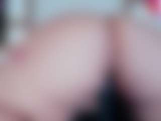 IriisFeitan's Live Sex Cam Show