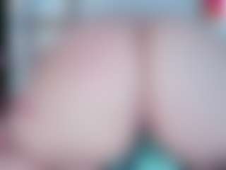 IriisFeitan's Live Sex Cam Show