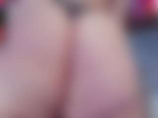 IriisFeitan's Live Sex Cam Show