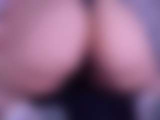 IriisFeitan's Live Sex Cam Show