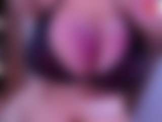 IriisFeitan's Live Sex Cam Show