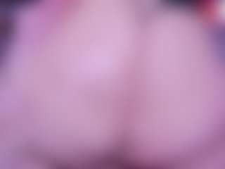 IriisFeitan's Live Sex Cam Show