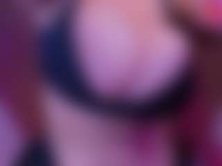Live cam show with IriisFeitan - Natural on Mixed Magazine Live