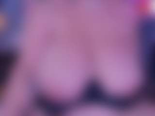 Live cam show with IriisFeitan - Strip Red Hair on Camiplay Live