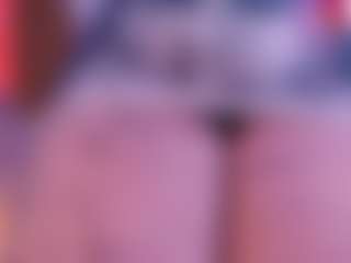 Live cam show with IriisFeitan - Double Penetration on Camsoda