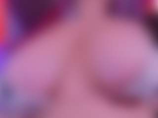 IriisFeitan's Live Sex Cam Show