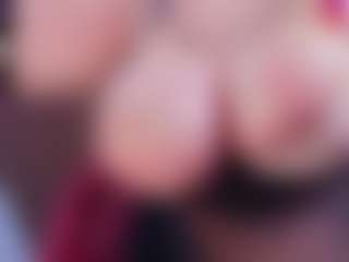 IriisFeitan's Live Sex Cam Show