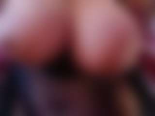 IriisFeitan's Live Sex Cam Show