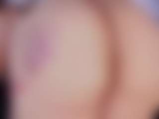 IriisFeitan's Live Sex Cam Show