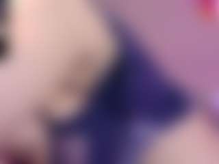Live cam show with IriisFeitan - Natural on livesuperchat.net