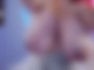 Live cam show with IriisFeitan - Brown Eyes Red Hair on Camsoda