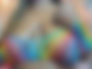 Live cam show with neffertiryebonny - Middle Aged on friskycurves.com